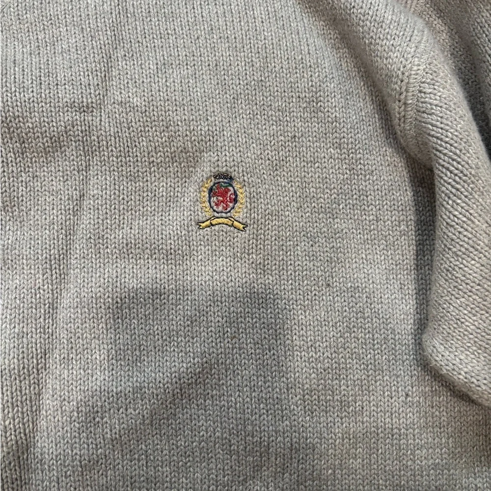 Vintage Tommy Hilfiger Light Gray Sweater